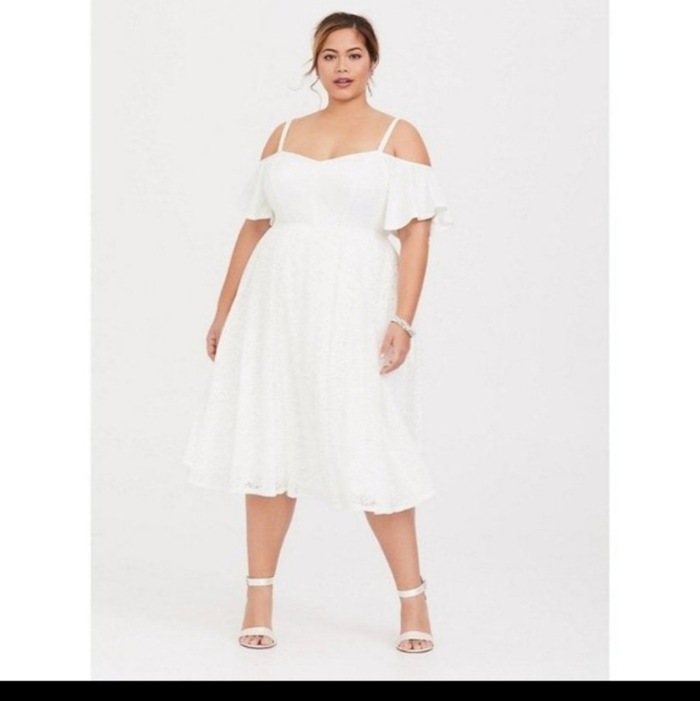 Torrid size 4x Special occasion cold shoulder skater dress